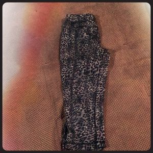 Cheeta print Capri leggings
